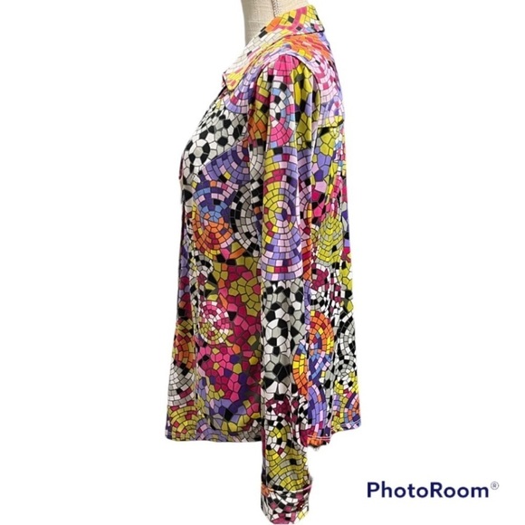 Carmen Marc Valvo Retro Multicolored
Stained Glass Print silky collared top - Picture 6 of 6